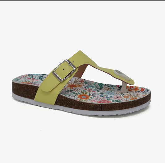 BEAUTIFULLY FLOWERS SANDALS FOR YOUR LITTLE PRINCESS